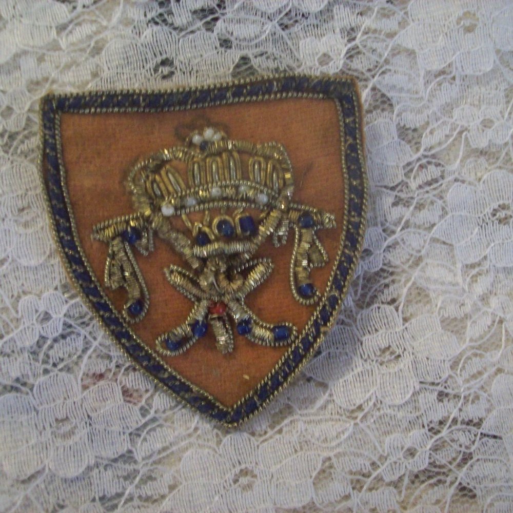 Vintage Embroidery Crest Patch Pin Brooch/ India